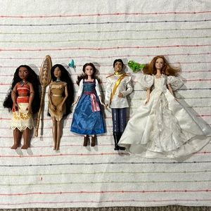 5-Disney Dolls